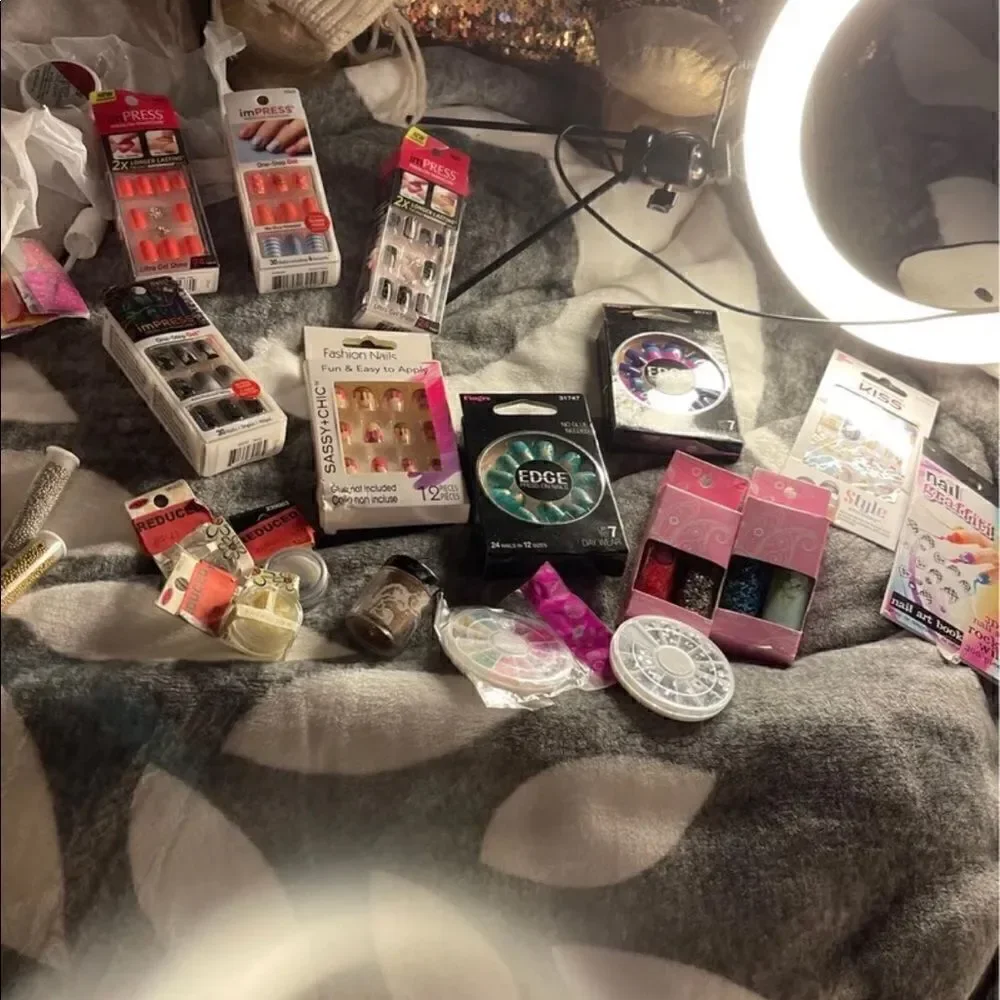 Huge lot faux fake nails, nail art nail dipping acrylic see all pictures
